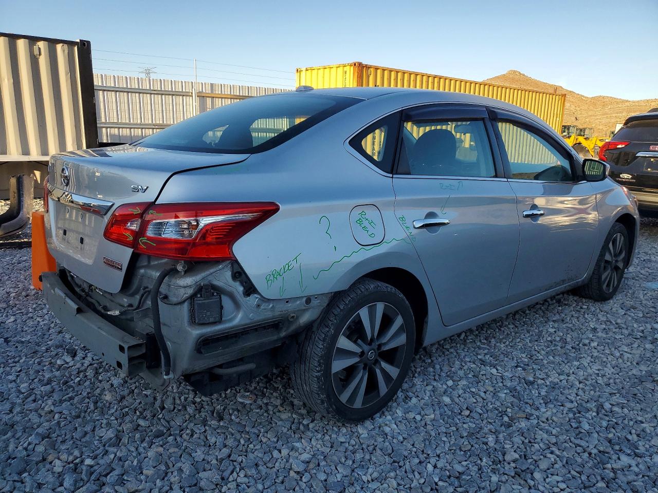 2019 NISSAN SENTRA SV photo 5