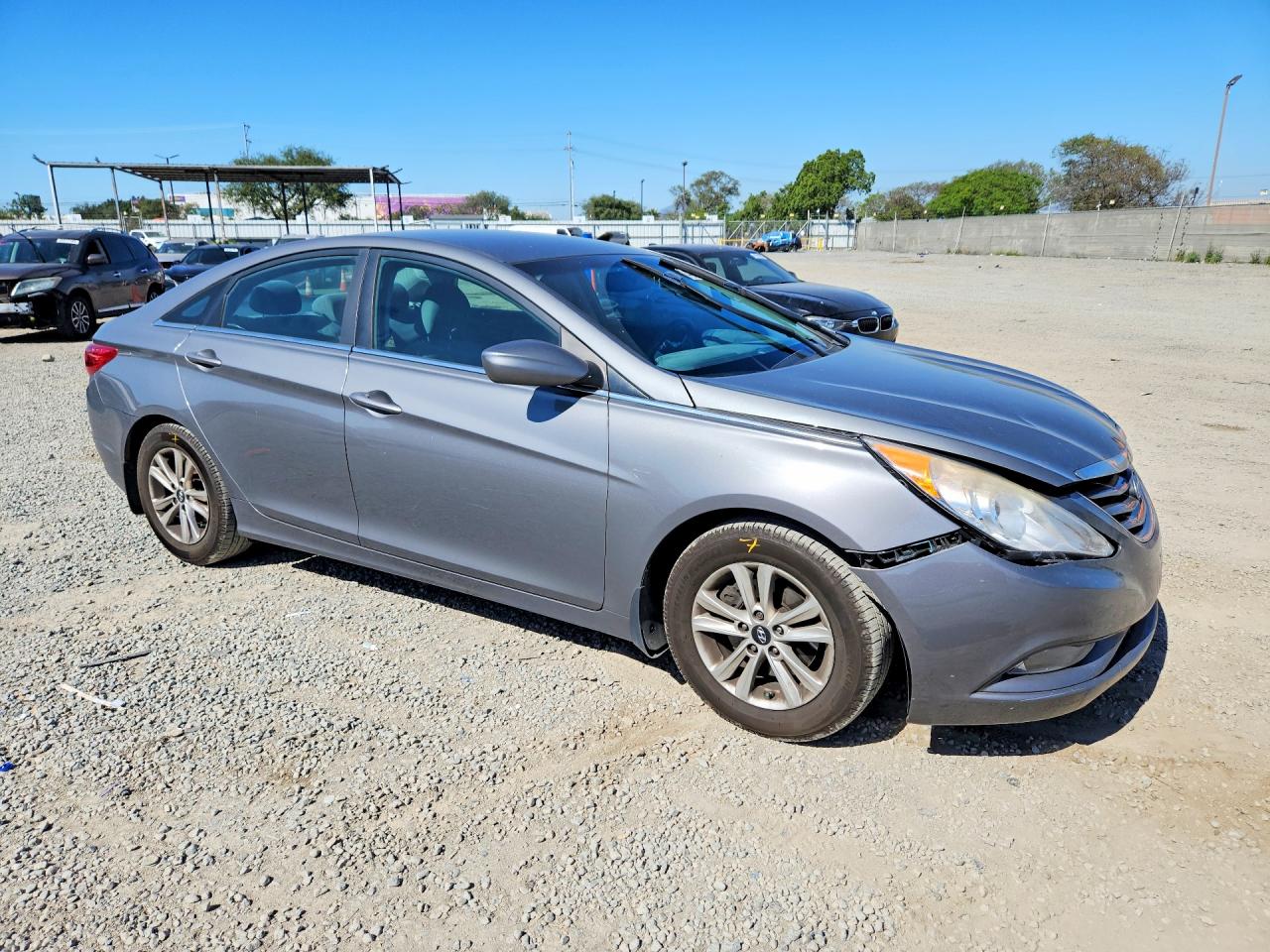 2013 HYUNDAI SONATA GLS photo 4