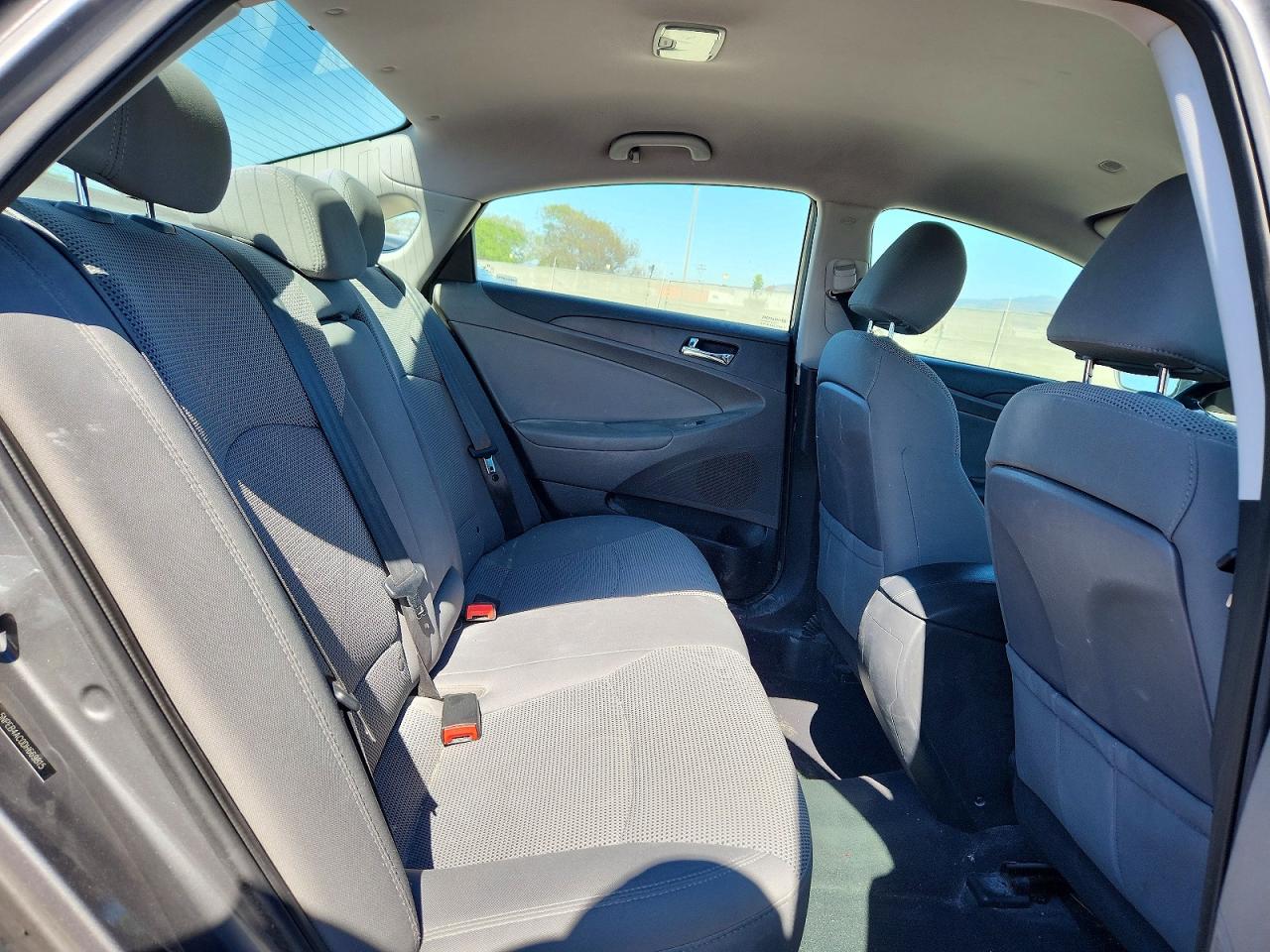 2013 HYUNDAI SONATA GLS photo 10