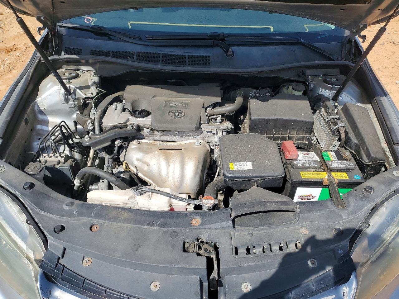 2016 TOYOTA CAMRY SE photo 31