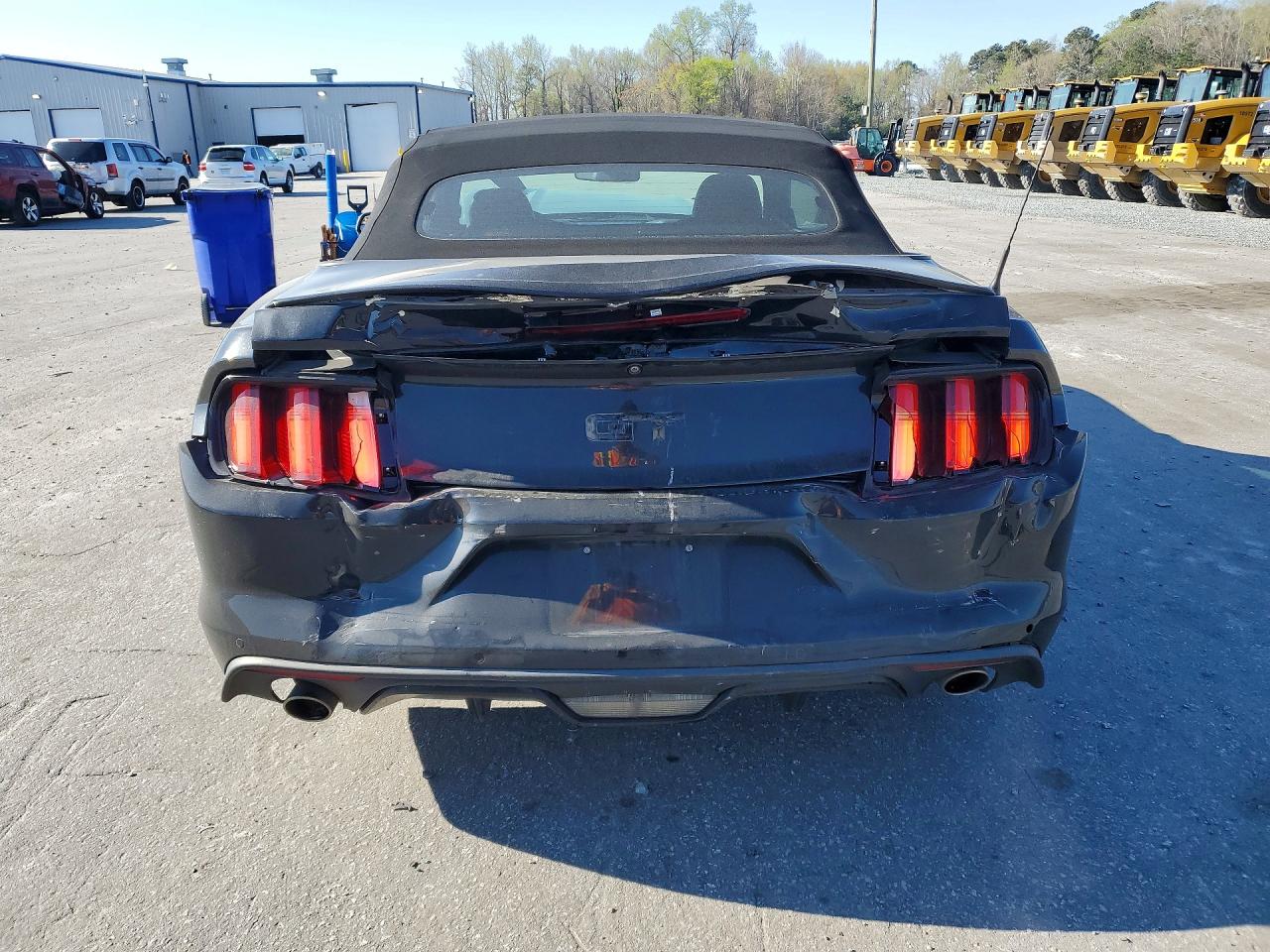 2017 FORD MUSTANG GT photo 6