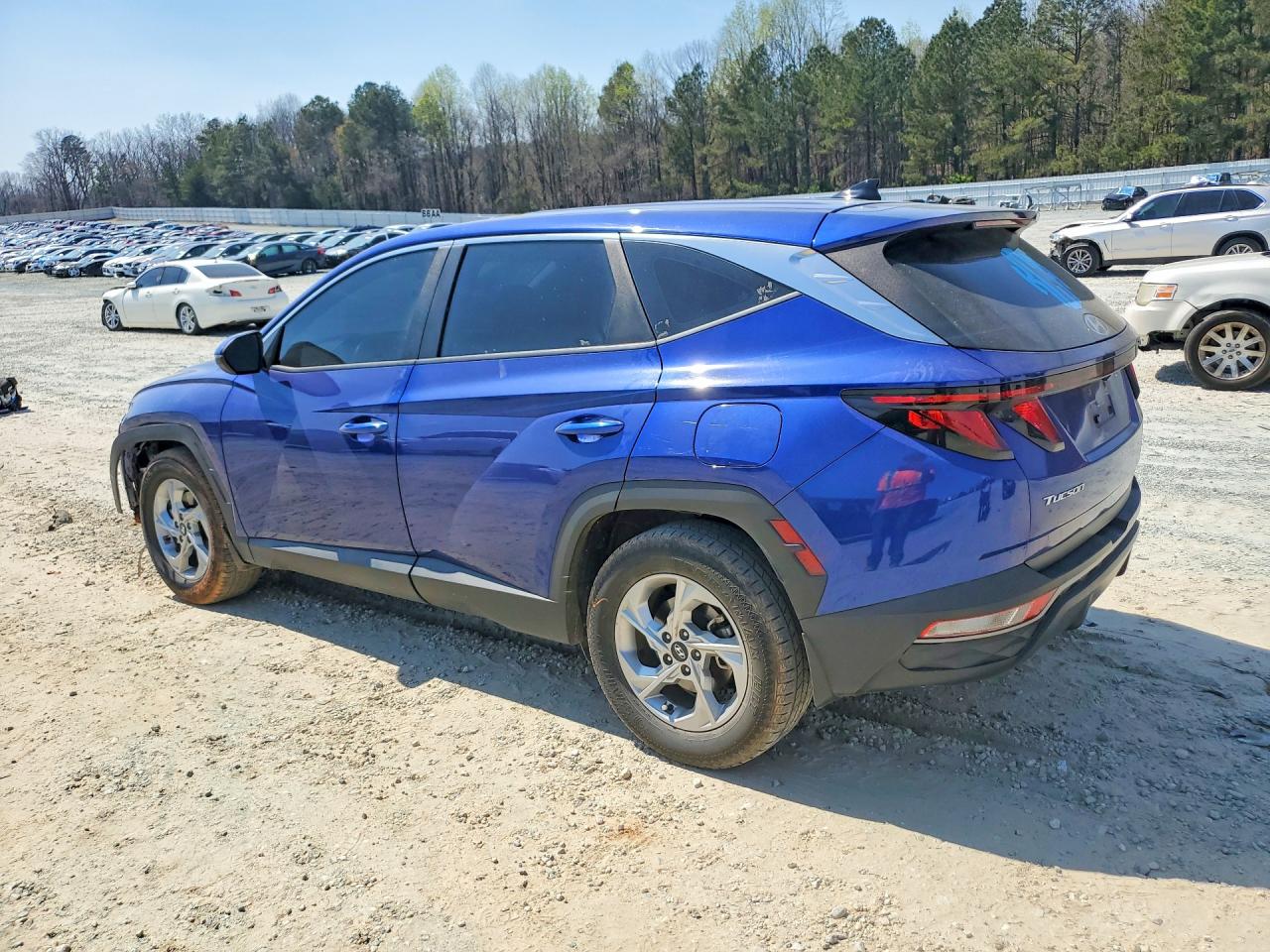 2022 HYUNDAI TUCSON SE photo 3