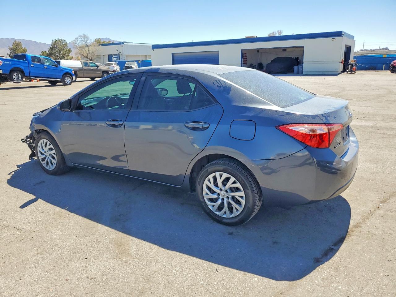 2019 TOYOTA COROLLA LE photo 4
