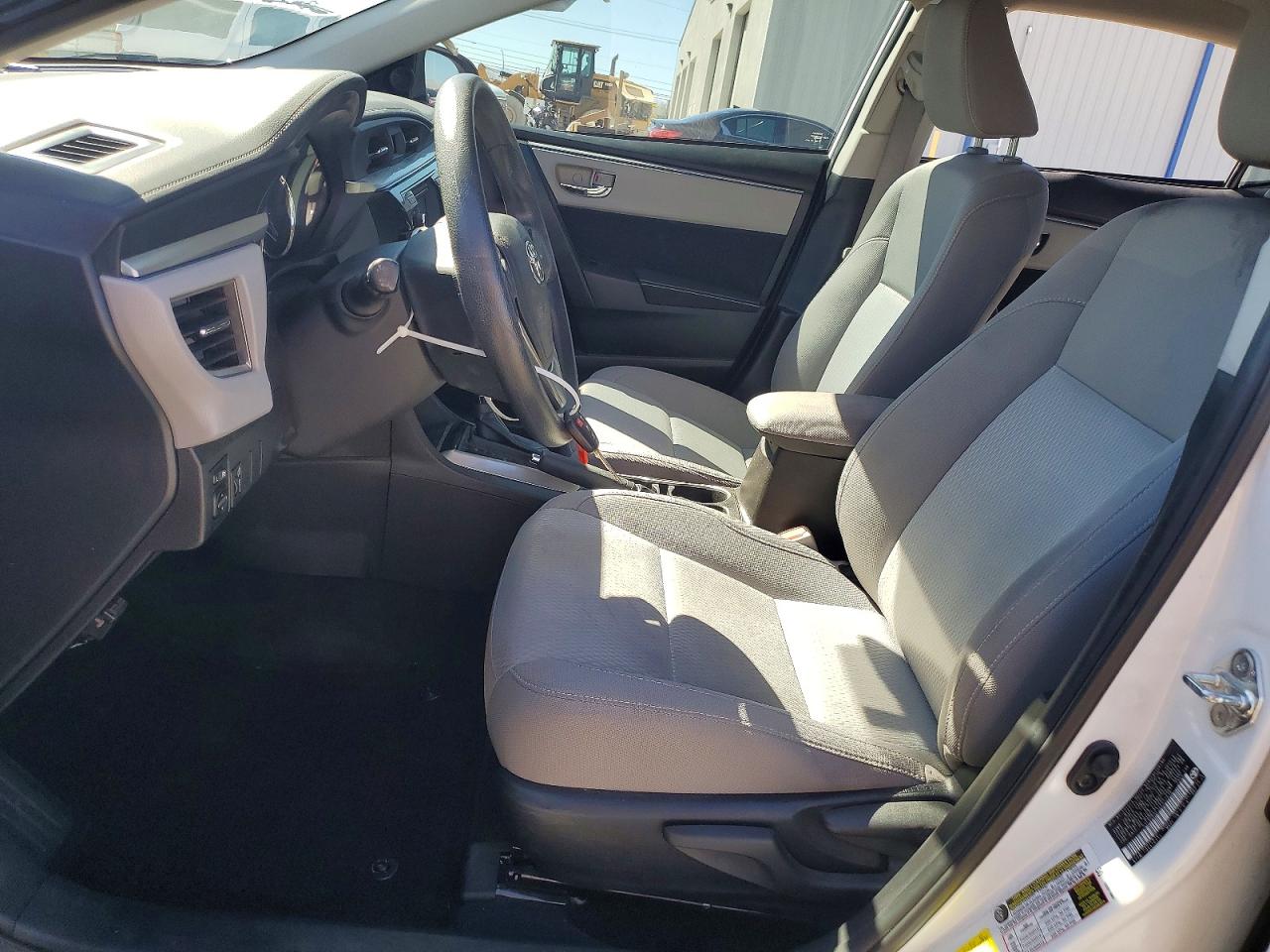 2016 TOYOTA COROLLA LE photo 7