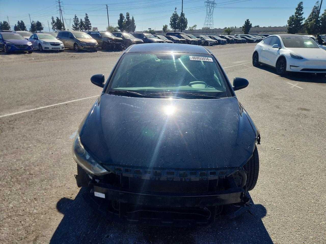 2018 HYUNDAI ELANTRA SEL photo 9
