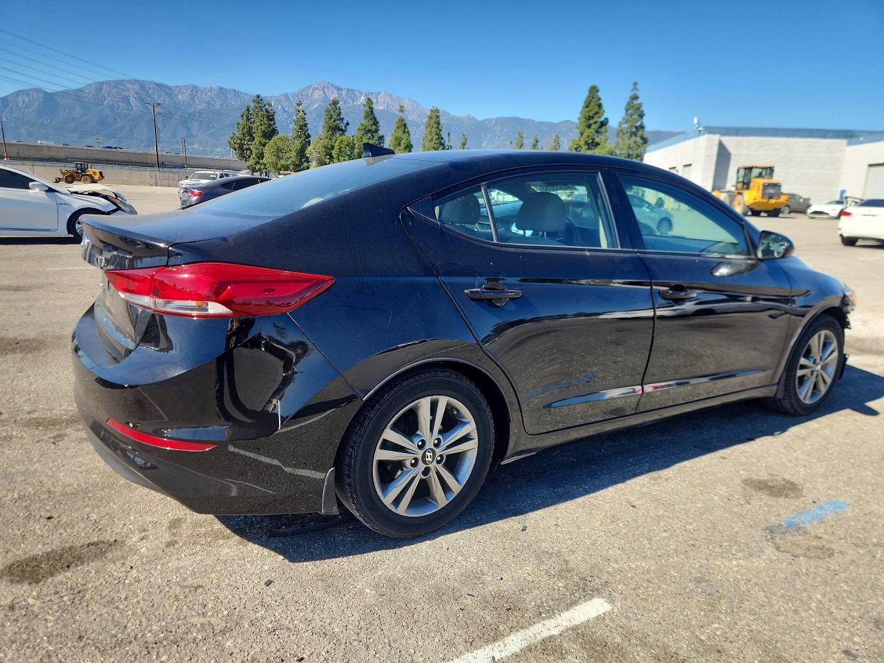 2018 HYUNDAI ELANTRA SEL photo 5