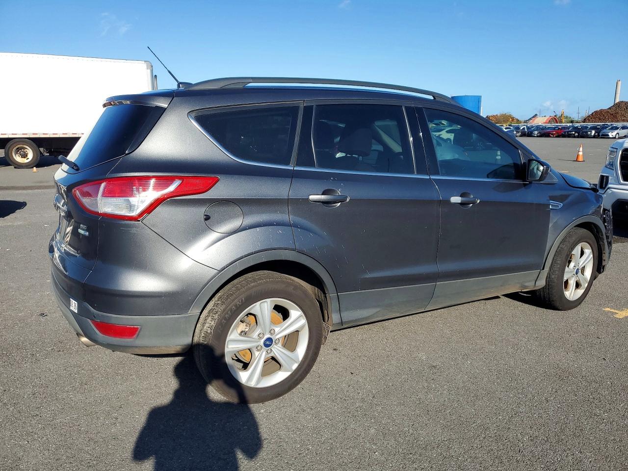 2015 FORD ESCAPE SE photo 5