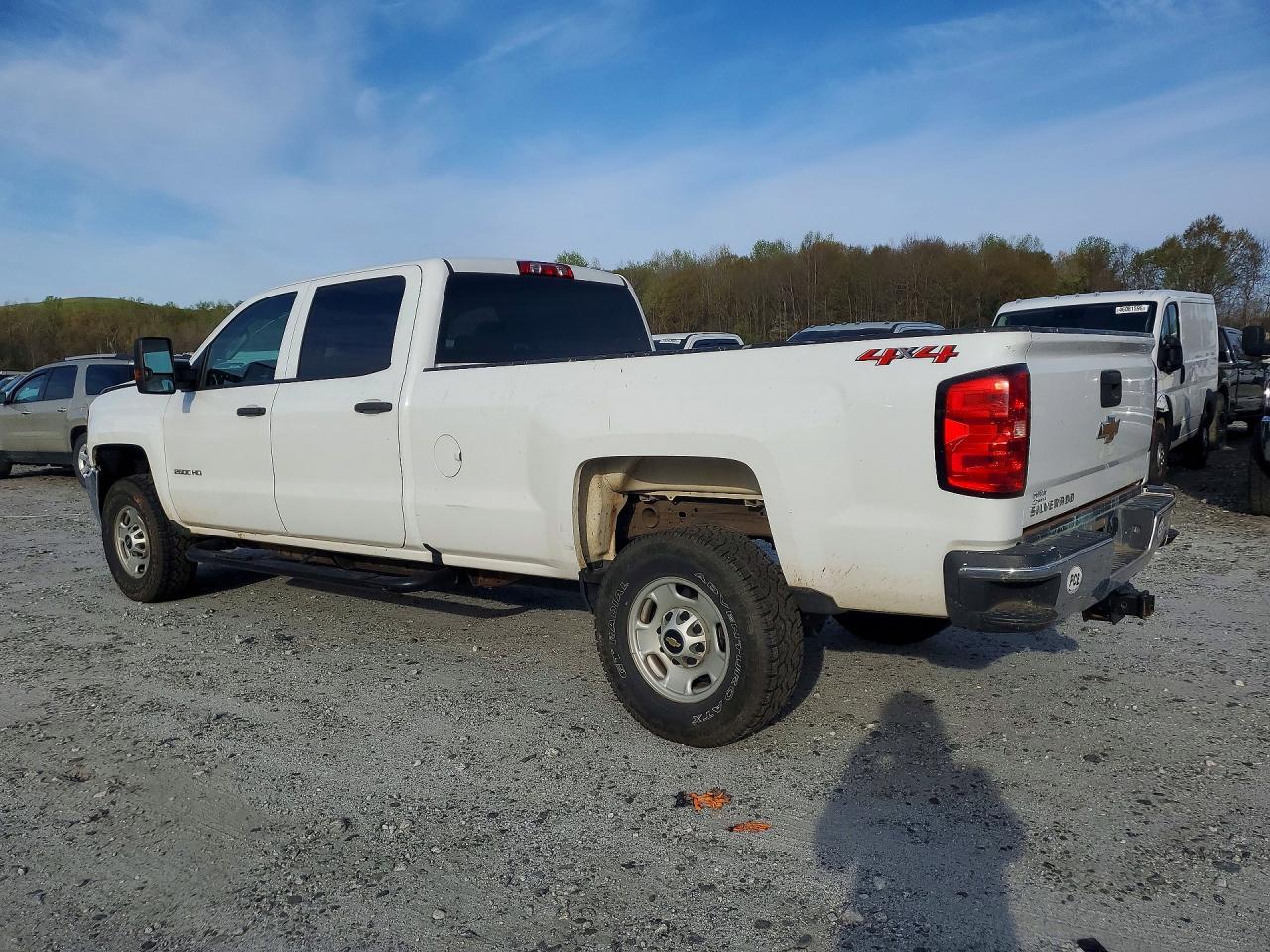 2018 CHEVROLET SILVERADO K2500 HEAVY DUTY photo 3