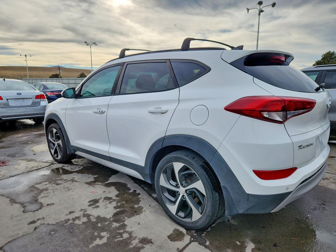 2018 HYUNDAI TUCSON VALUE photo 2
