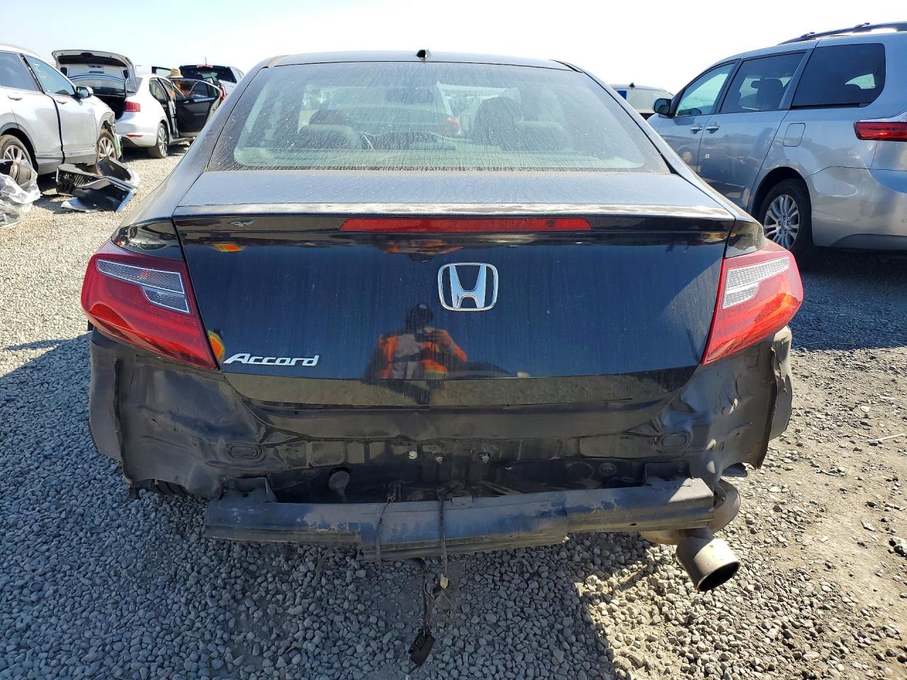 2017 HONDA ACCORD EXL photo 11