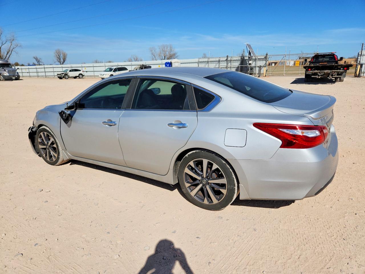 2016 NISSAN ALTIMA 2.5 SR photo 4