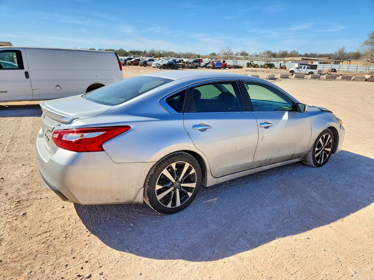 2016 NISSAN ALTIMA 2.5 SR photo 7