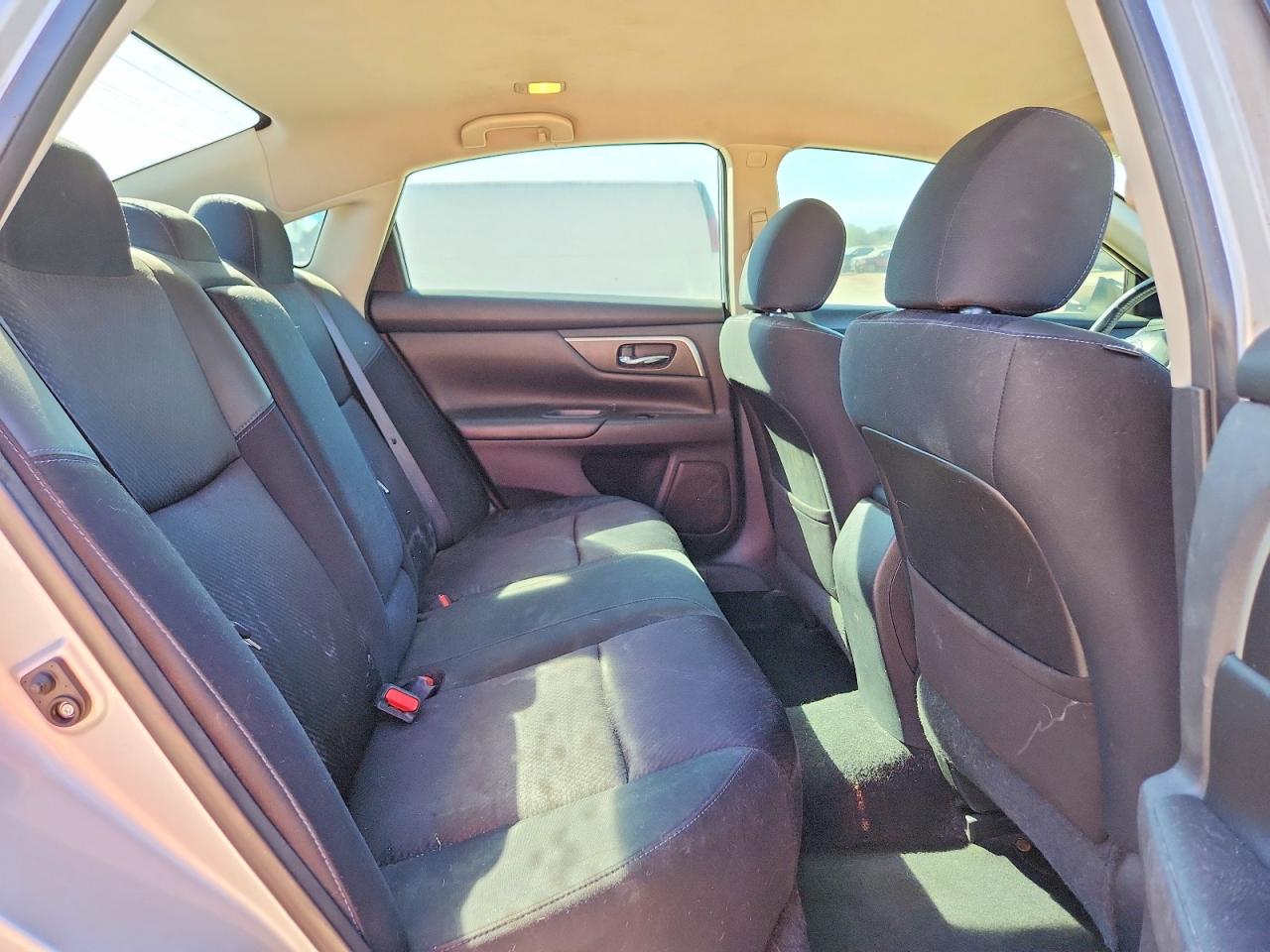 2016 NISSAN ALTIMA 2.5 SR photo 28