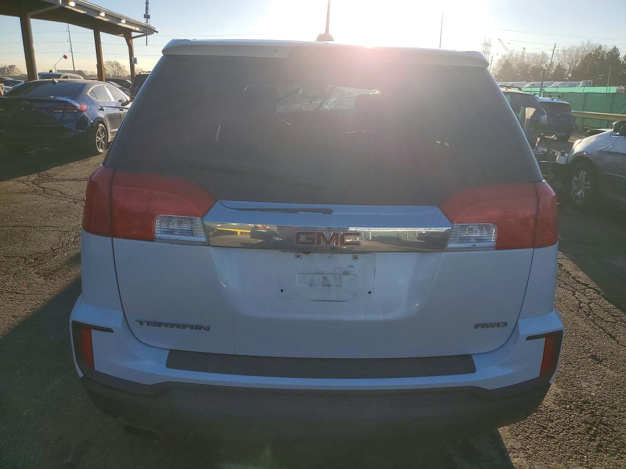 2017 GMC TERRAIN SLE photo 11