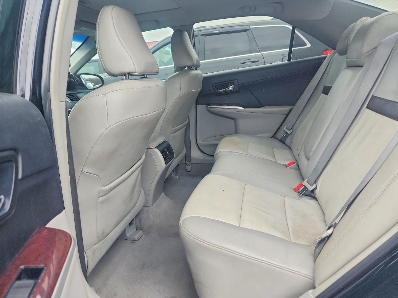 2013 TOYOTA CAMRY XLE photo 28