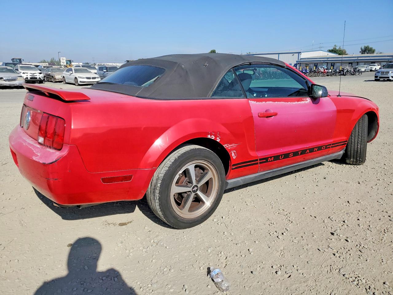 2006 FORD MUSTANG photo 3