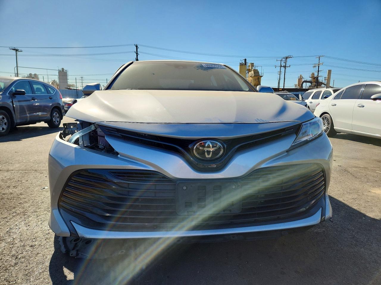 2020 TOYOTA CAMRY LE photo 5