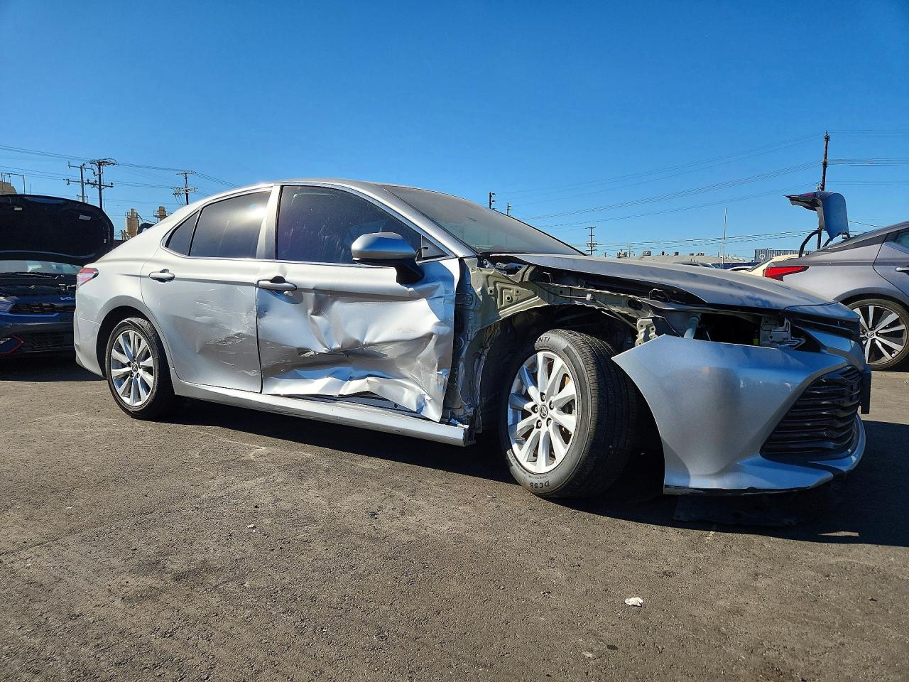 2020 TOYOTA CAMRY LE photo 4
