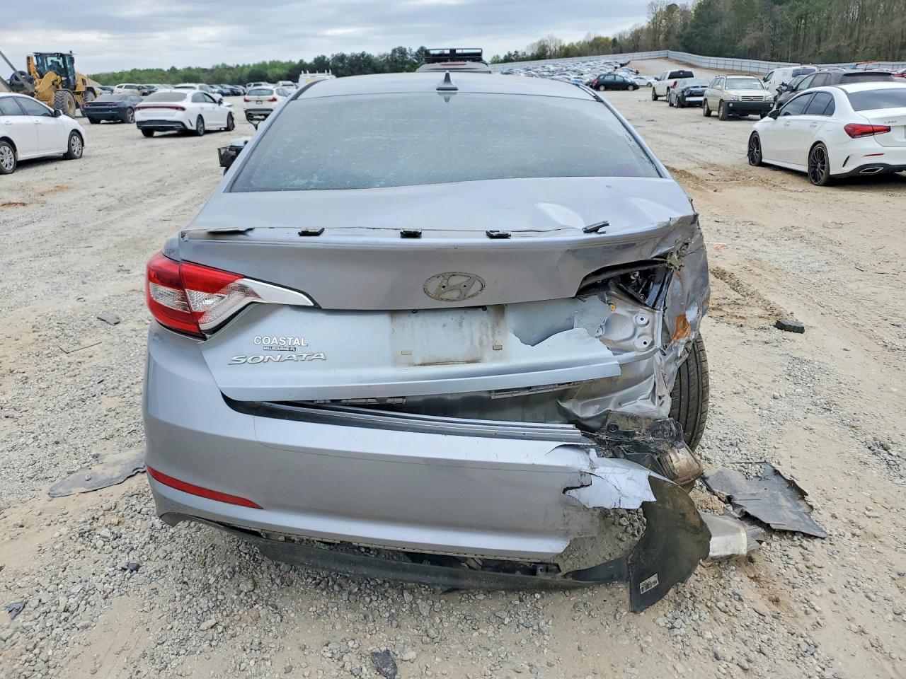 2015 HYUNDAI SONATA SPORT photo 11