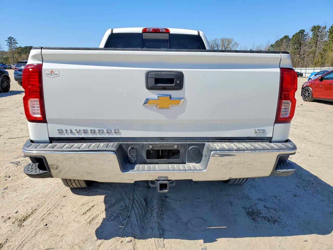 2018 CHEVROLET SILVERADO C1500 LTZ photo 11