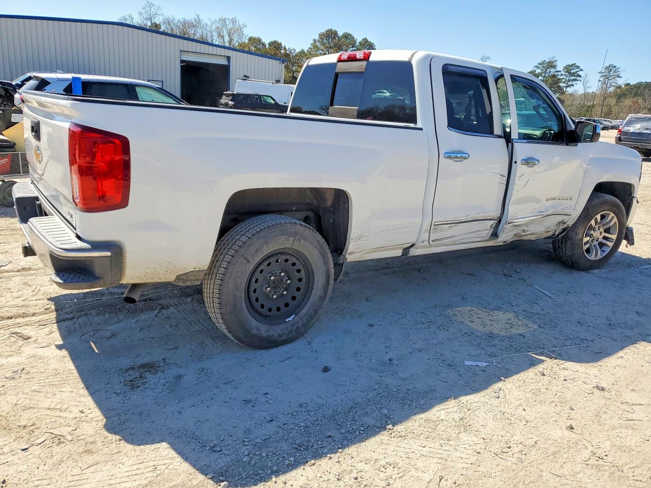 2018 CHEVROLET SILVERADO C1500 LTZ photo 5