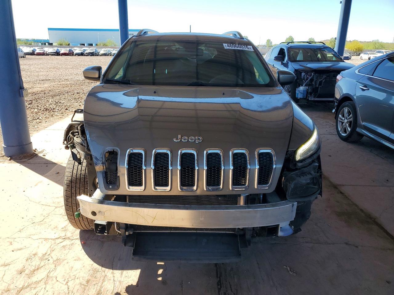 2017 JEEP CHEROKEE LATITUDE photo 9