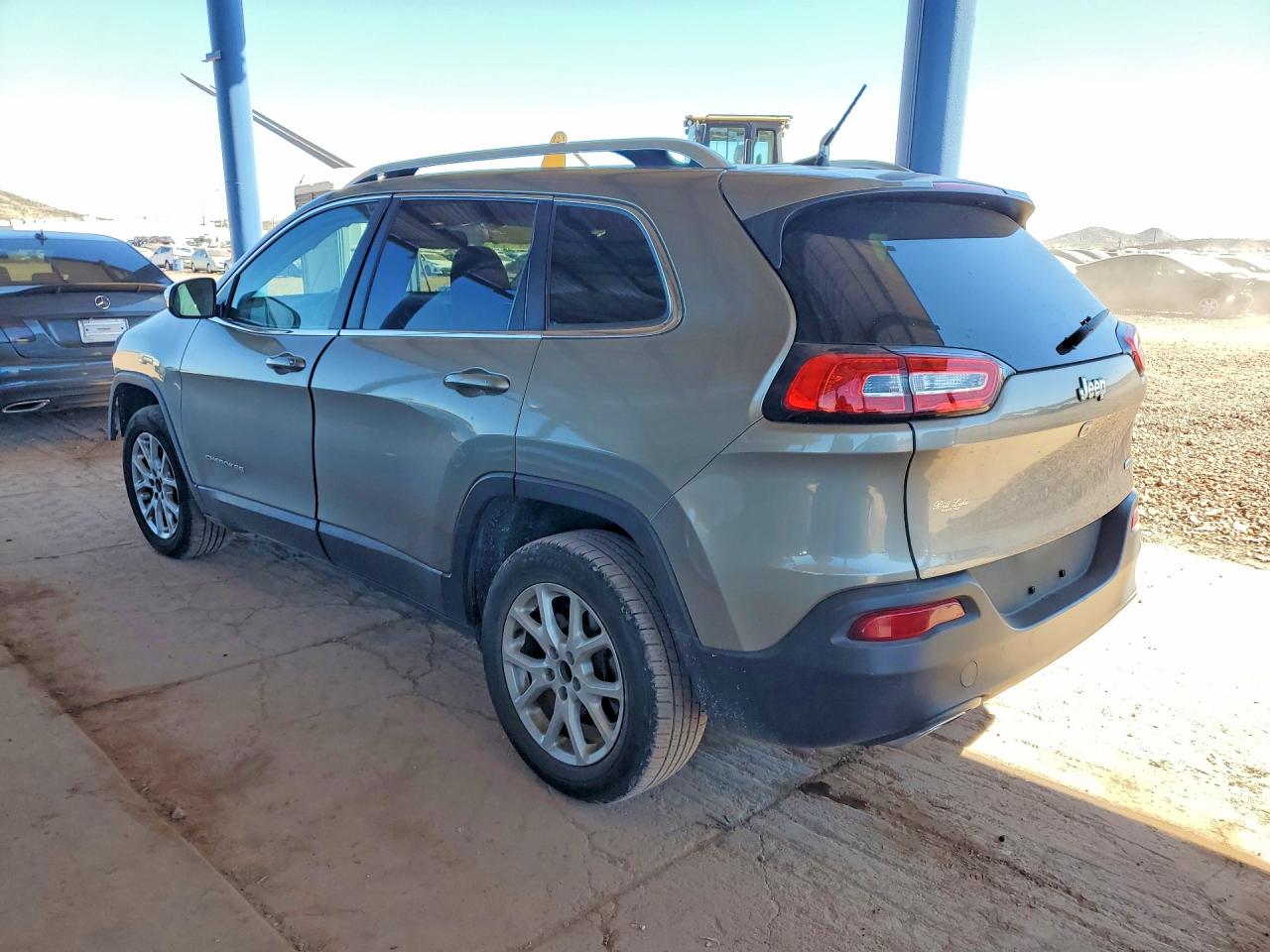 2017 JEEP CHEROKEE LATITUDE photo 3