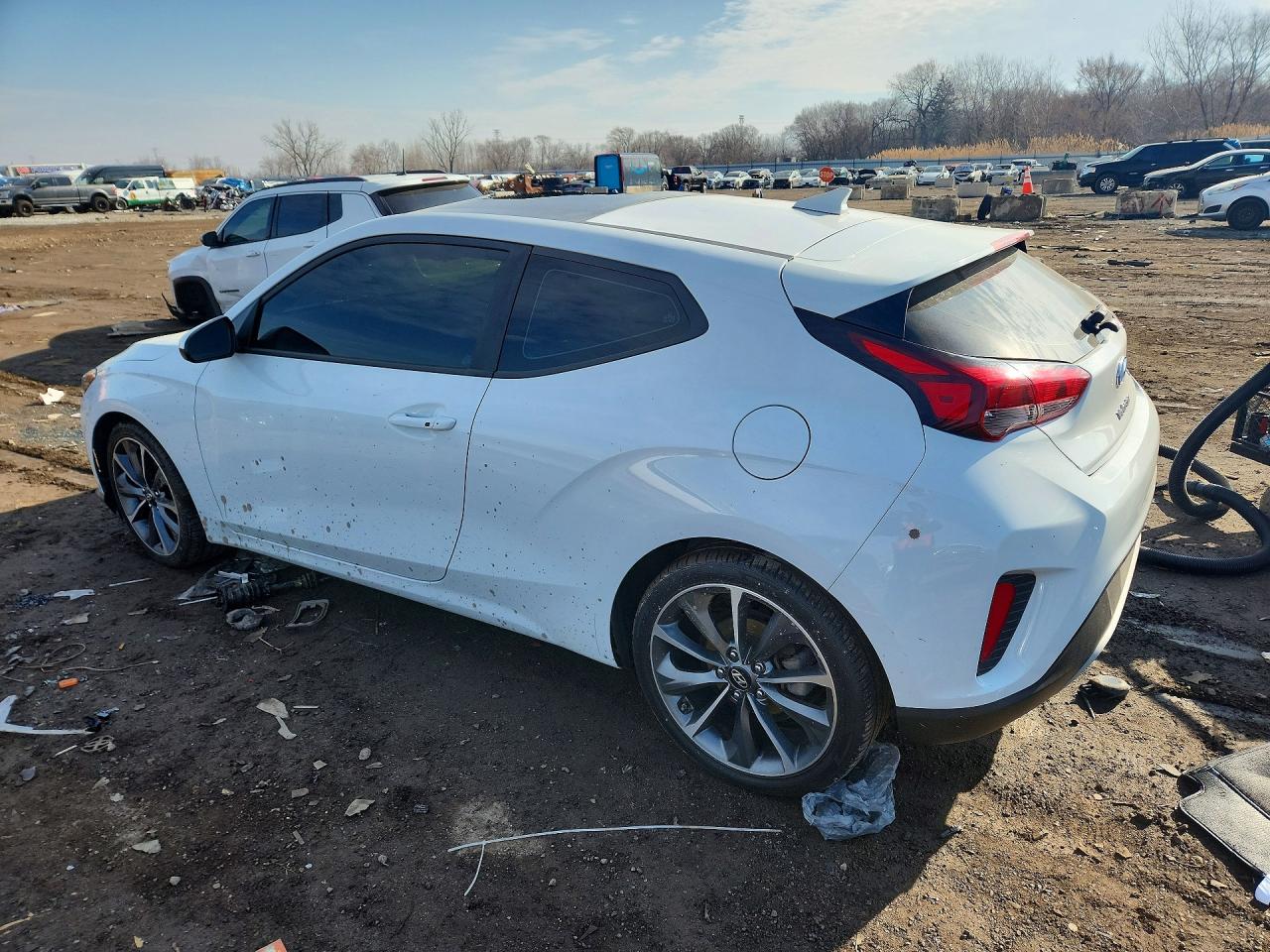 2019 HYUNDAI VELOSTER 2.0L PREMIUM photo 3