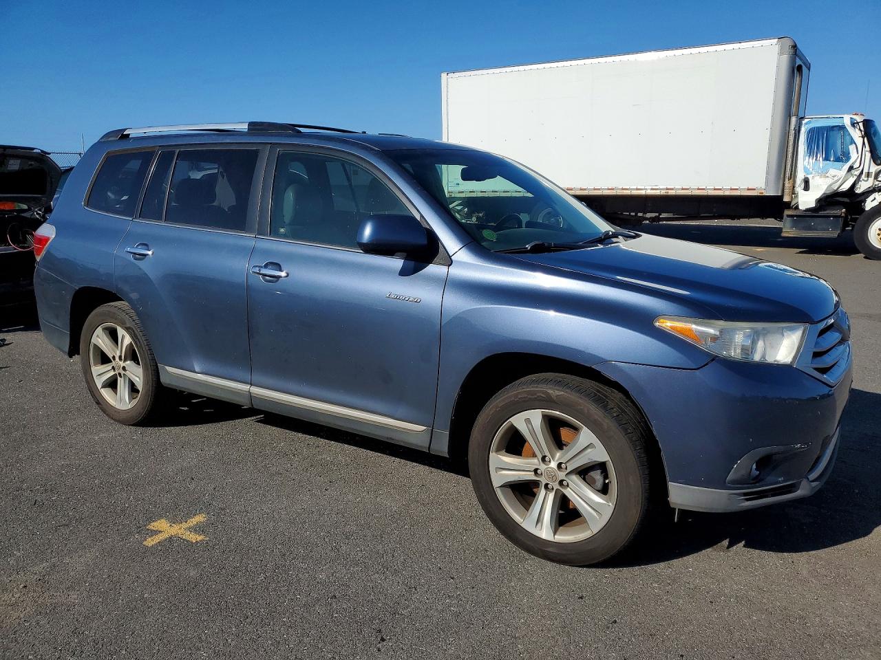 2013 TOYOTA HIGHLANDER LIMITED photo 4