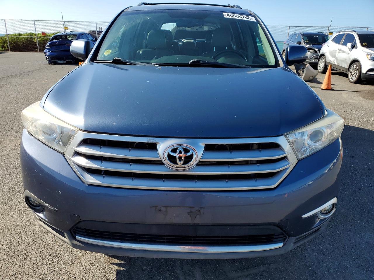 2013 TOYOTA HIGHLANDER LIMITED photo 5
