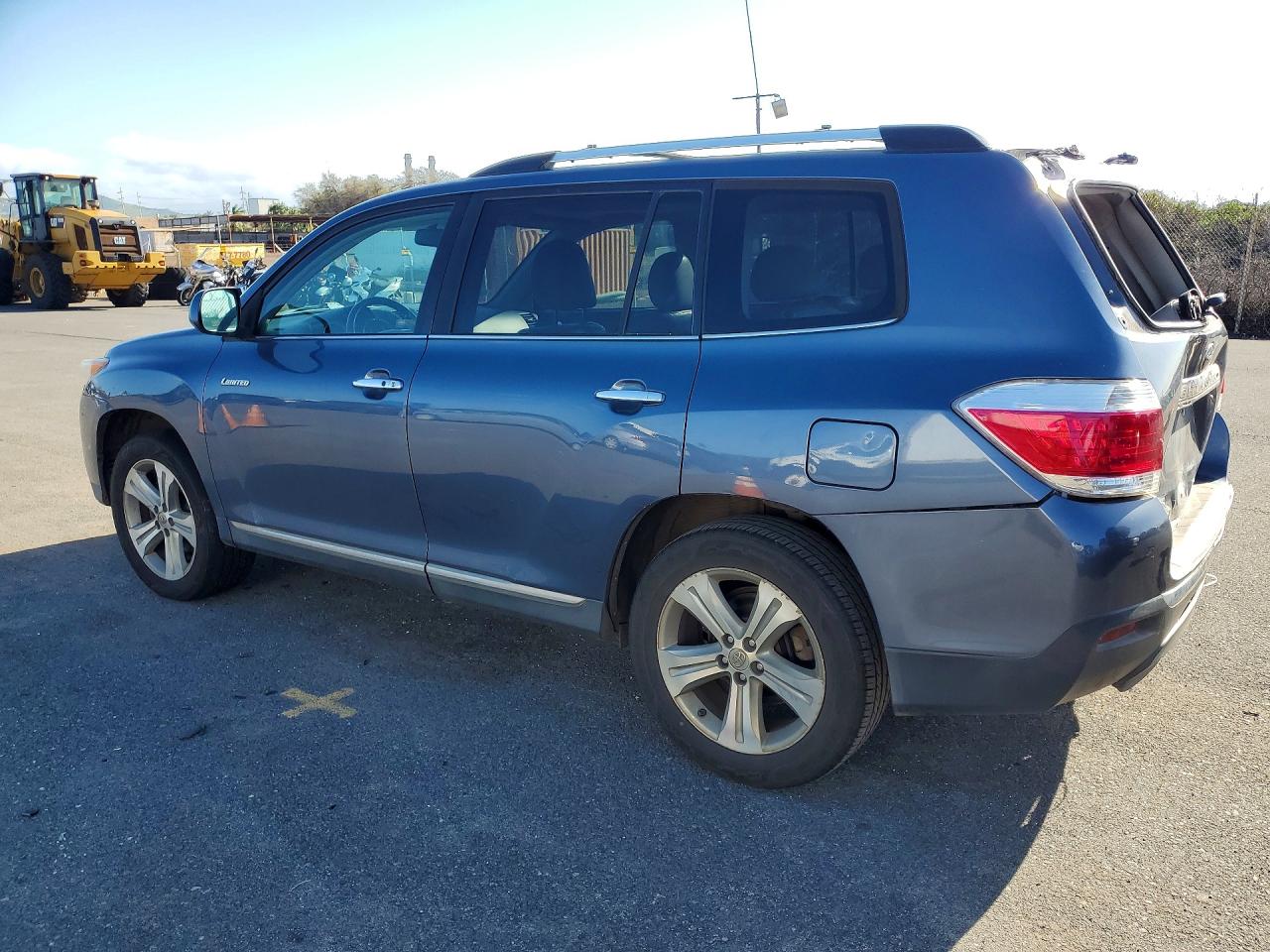 2013 TOYOTA HIGHLANDER LIMITED photo 2