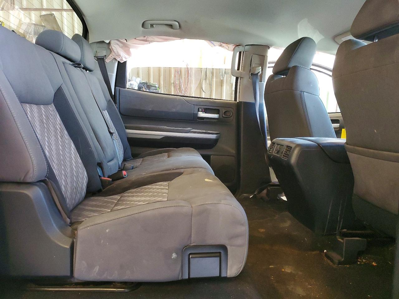 2018 TOYOTA TUNDRA SR5 photo 19