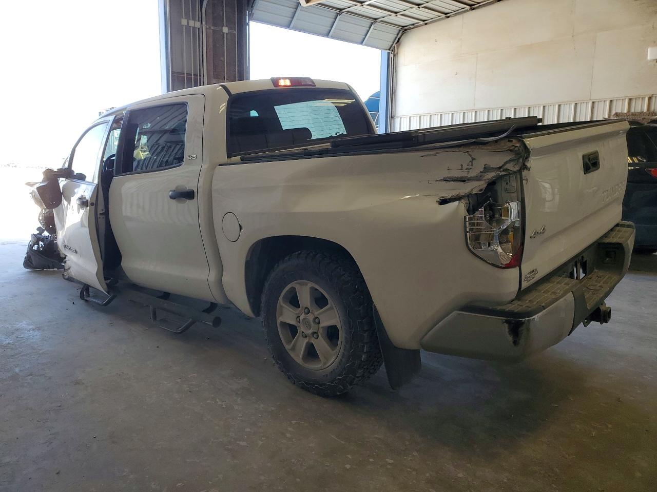 2018 TOYOTA TUNDRA SR5 photo 3