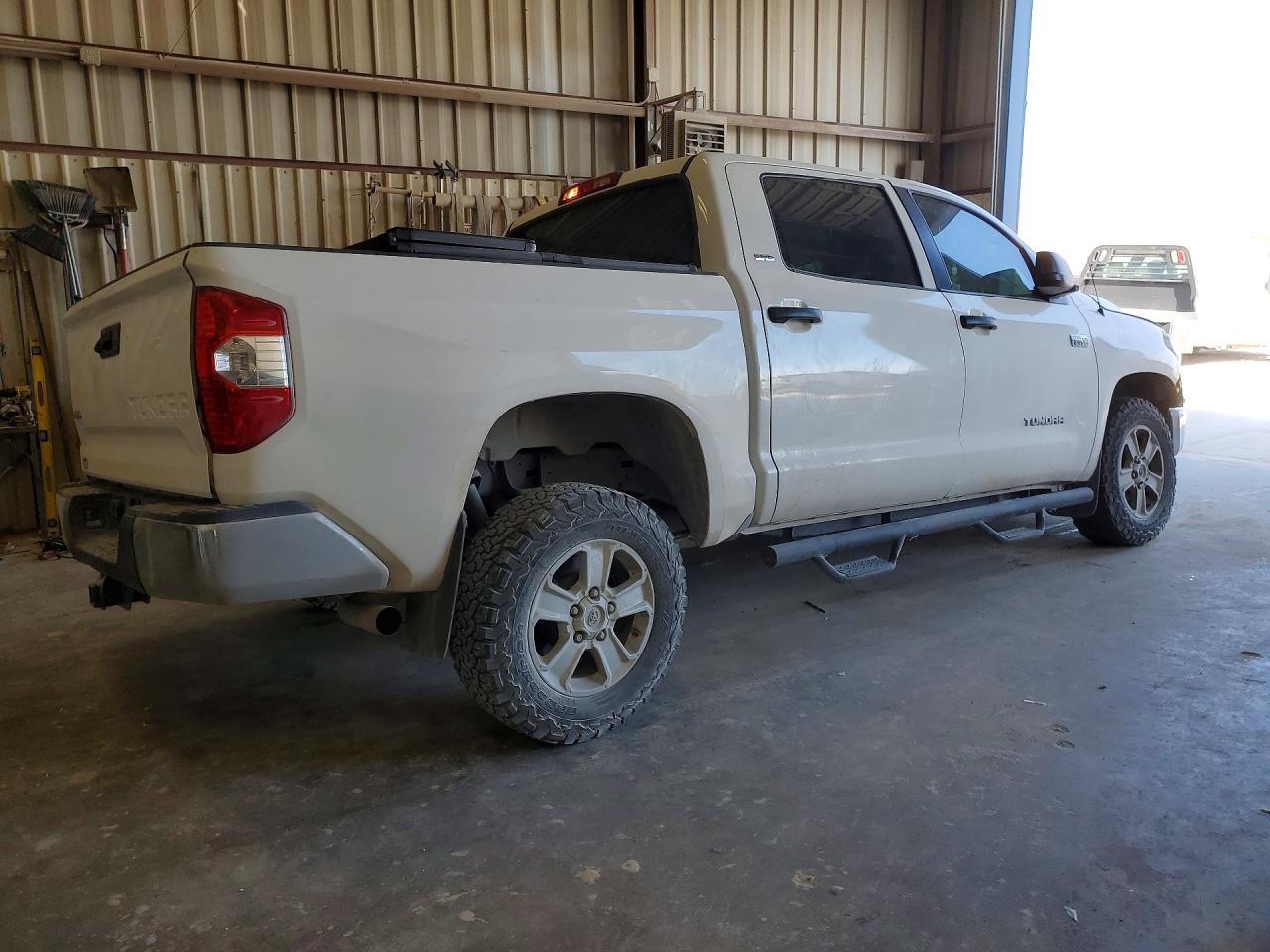 2018 TOYOTA TUNDRA SR5 photo 5