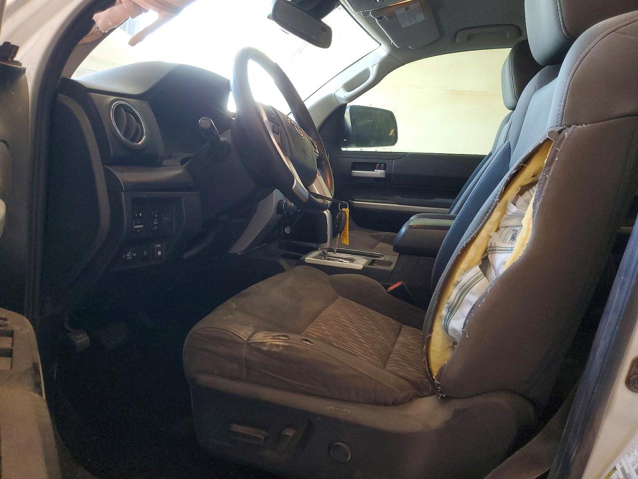 2018 TOYOTA TUNDRA SR5 photo 13