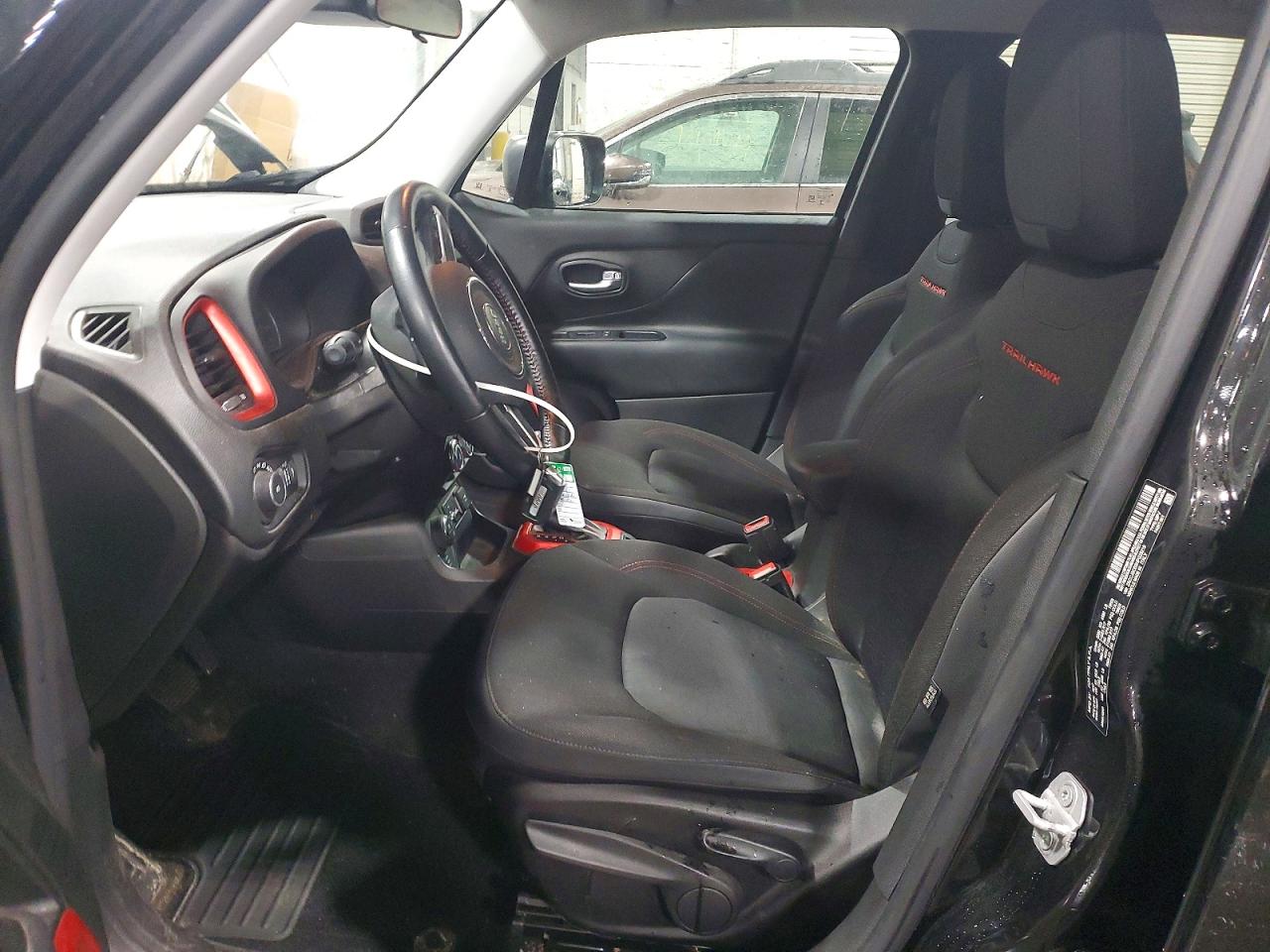 2017 JEEP RENEGADE TRAILHAWK photo 13