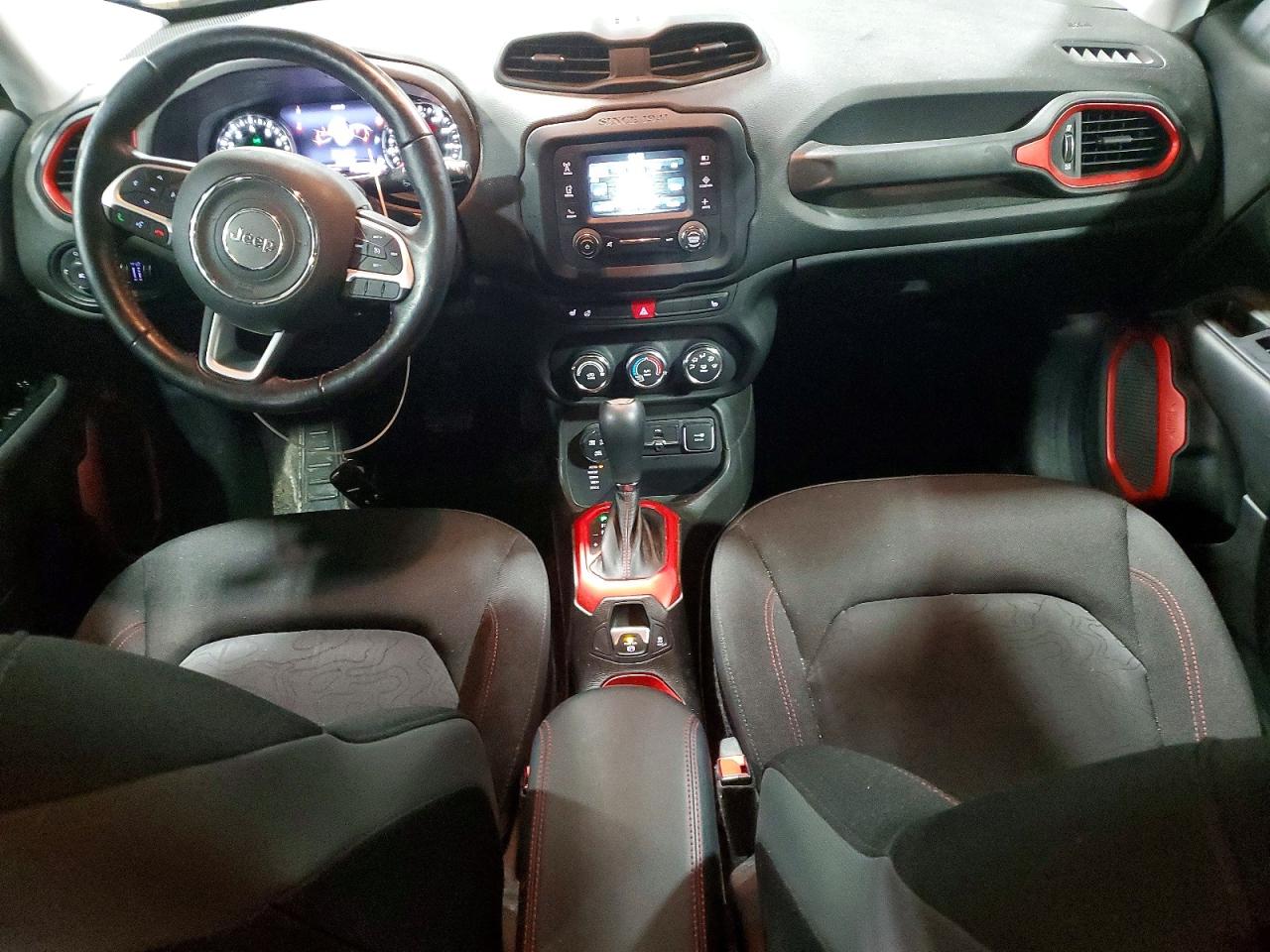 2017 JEEP RENEGADE TRAILHAWK photo 15