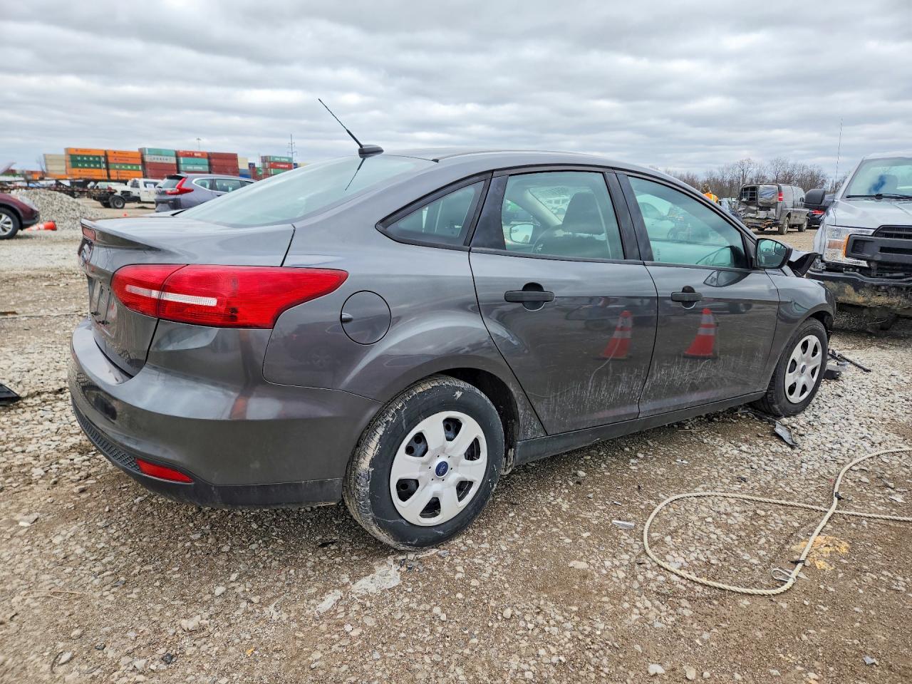 2018 FORD FOCUS S photo 7