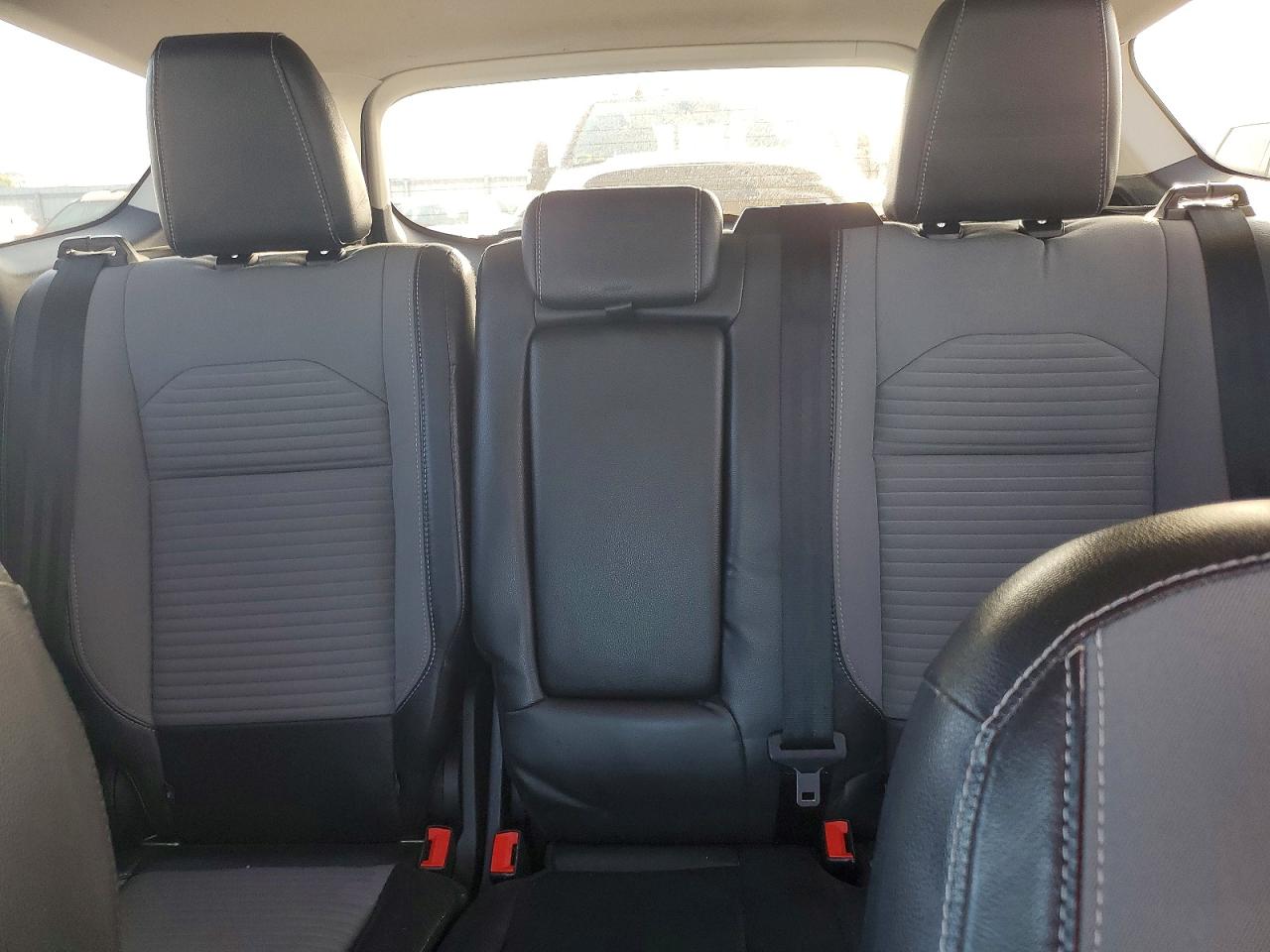 2018 FORD ESCAPE SE photo 19