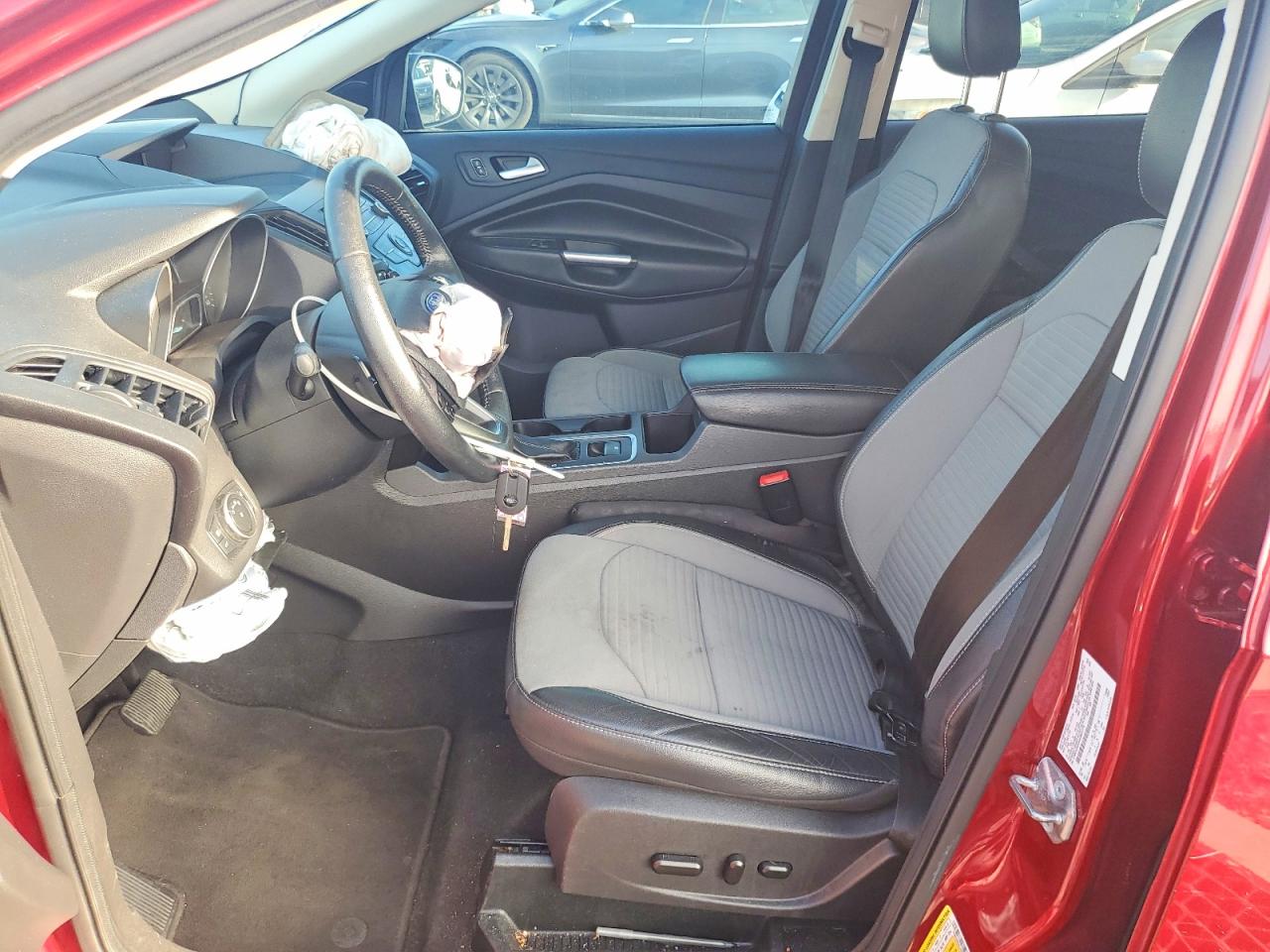 2018 FORD ESCAPE SE photo 13