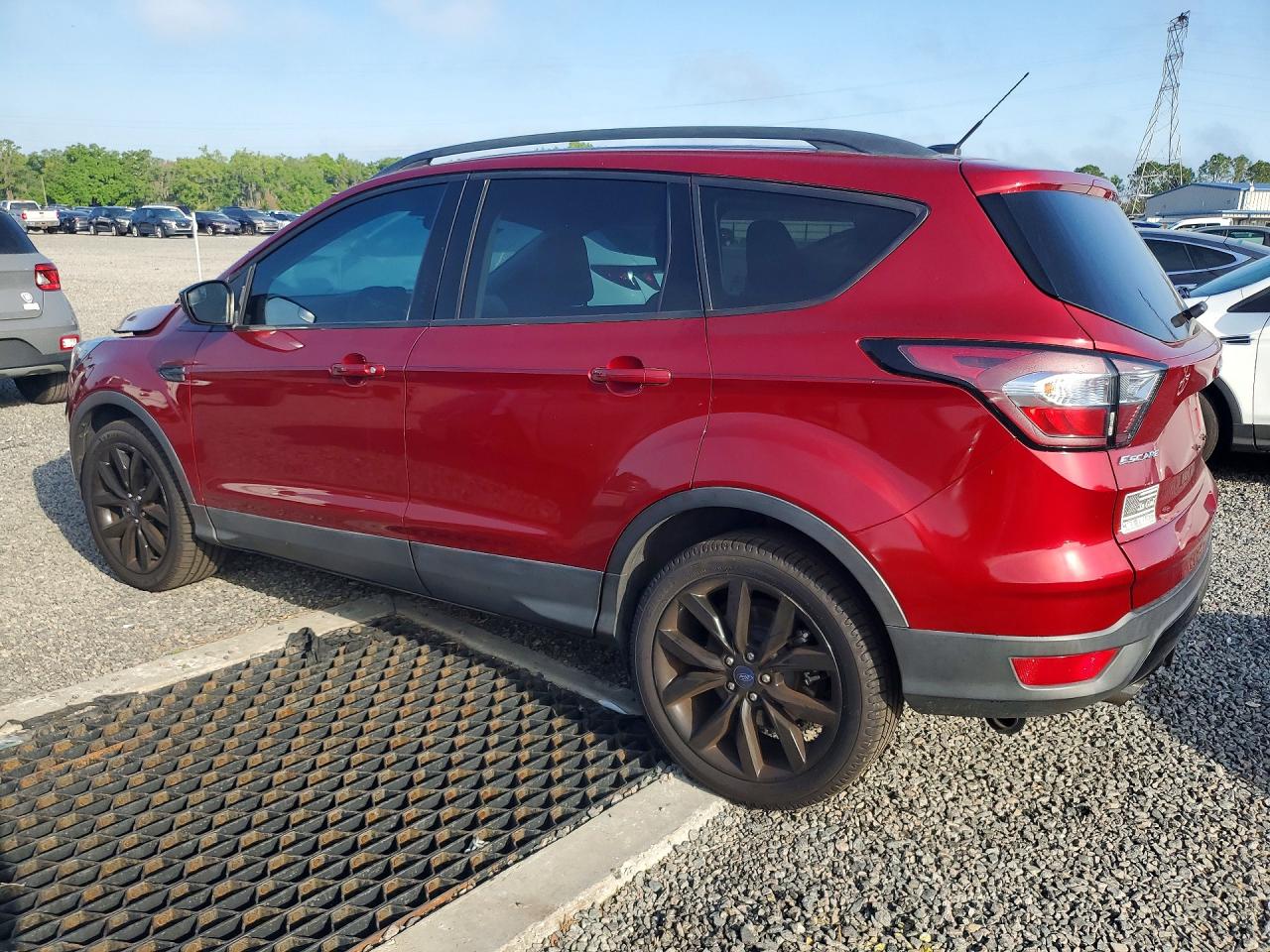 2018 FORD ESCAPE SE photo 3