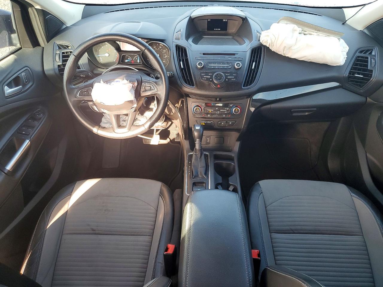 2018 FORD ESCAPE SE photo 15