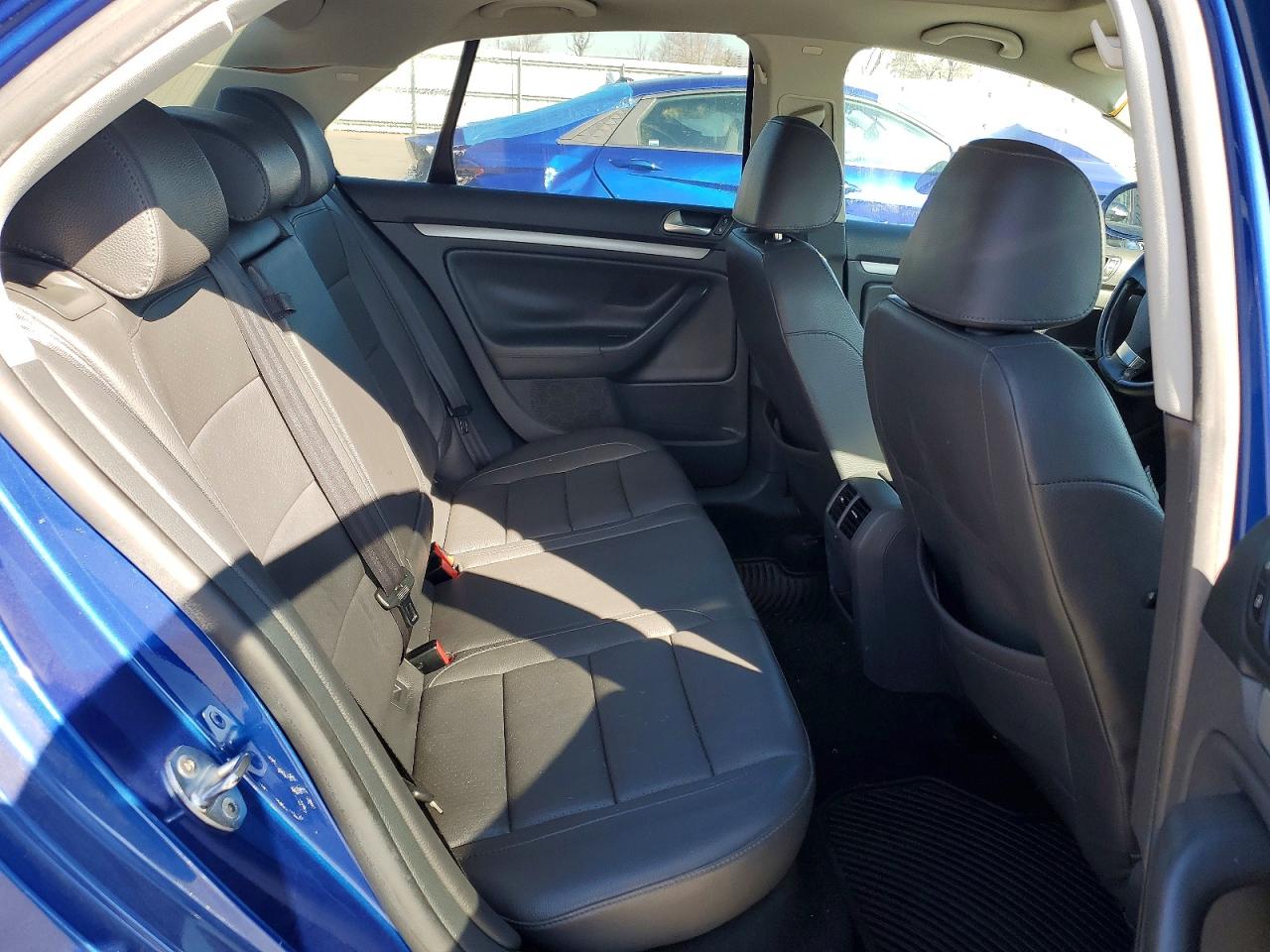 2008 VOLKSWAGEN JETTA SE photo 28