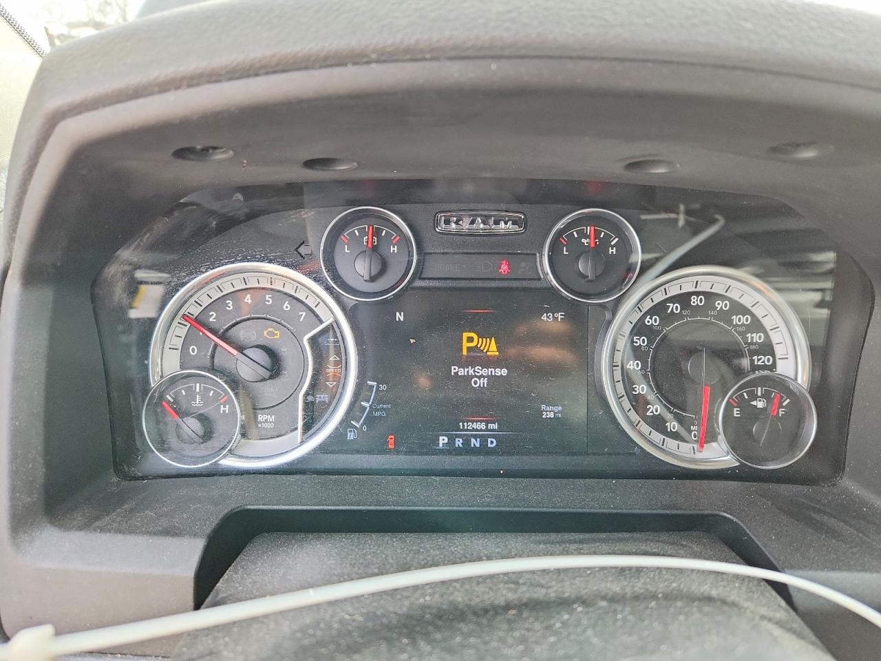 2016 RAM 1500 SLT photo 17