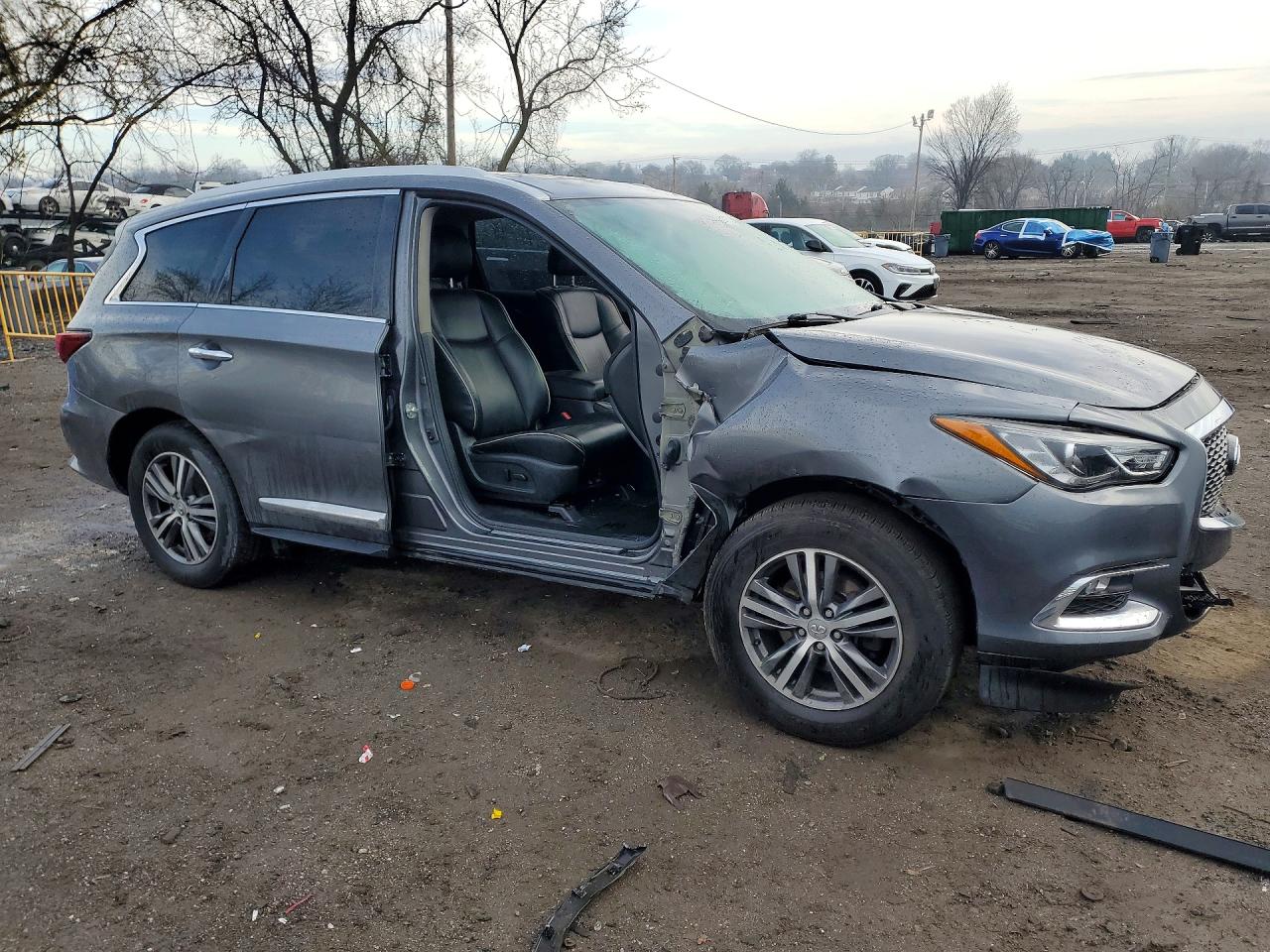 2020 INFINITI QX60 LUXE photo 7
