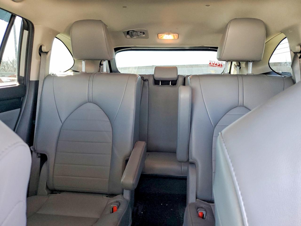 2022 TOYOTA HIGHLANDER XLE photo 28