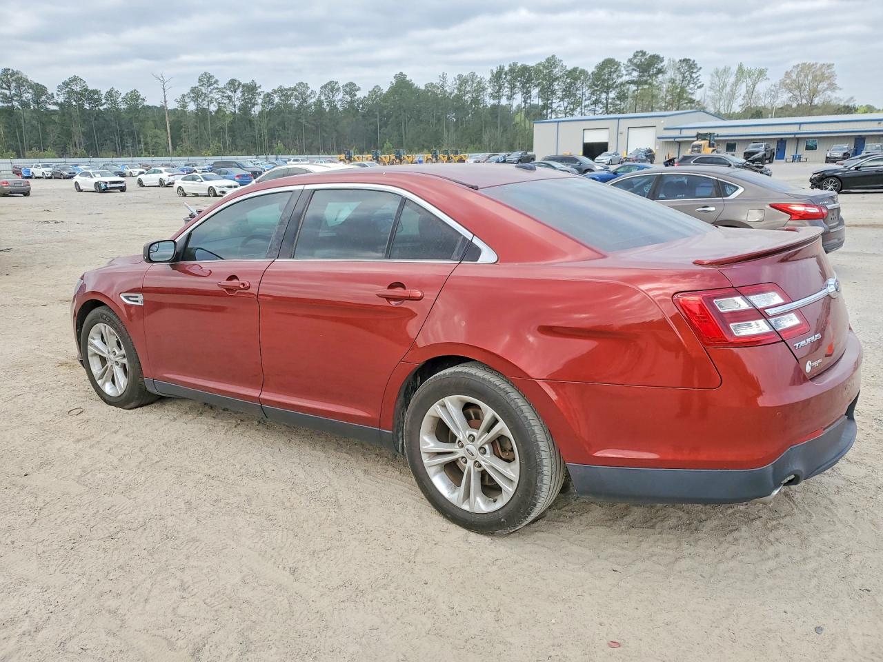 2014 FORD TAURUS SEL photo 3