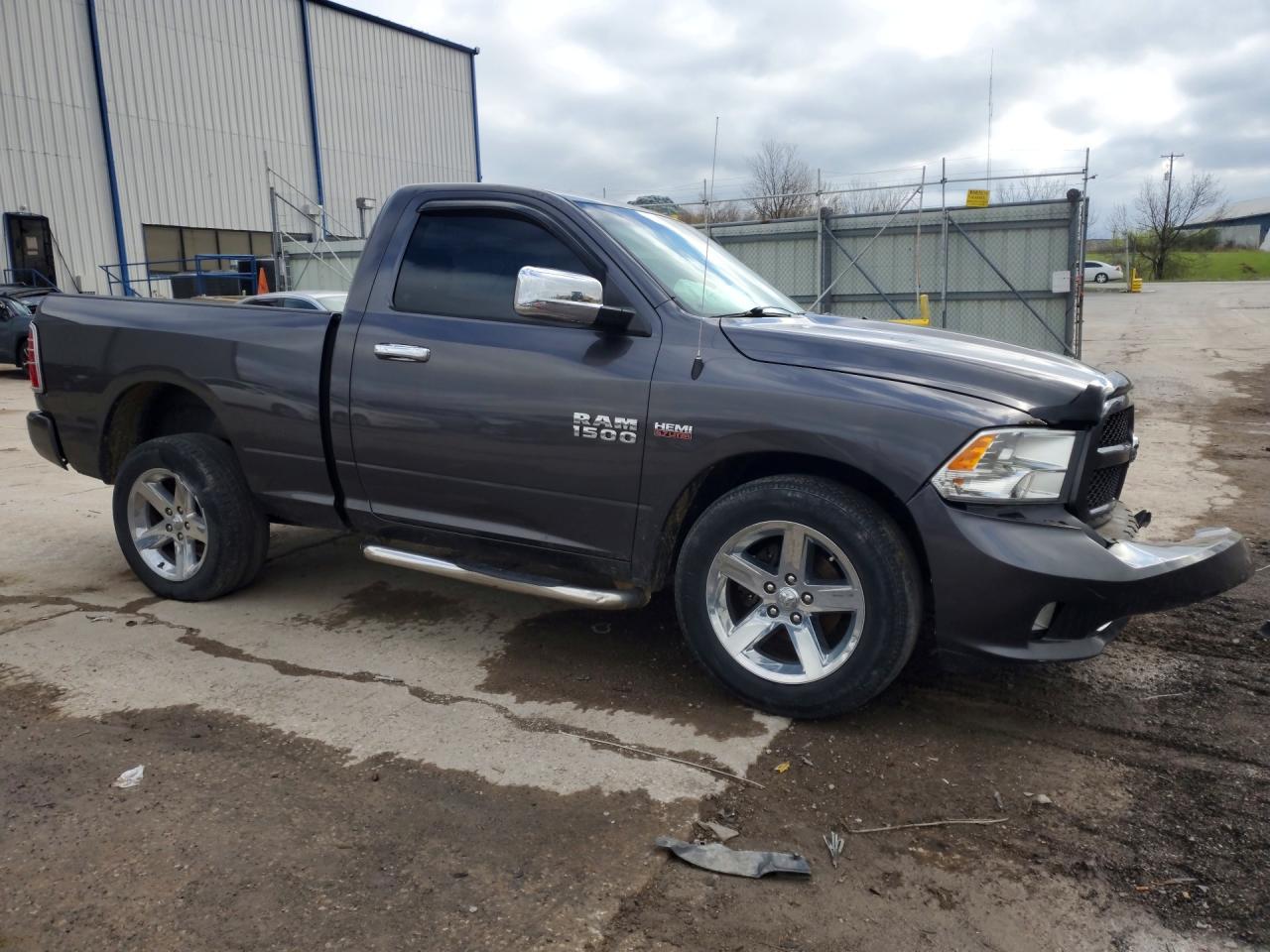 2014 RAM 1500 ST photo 10