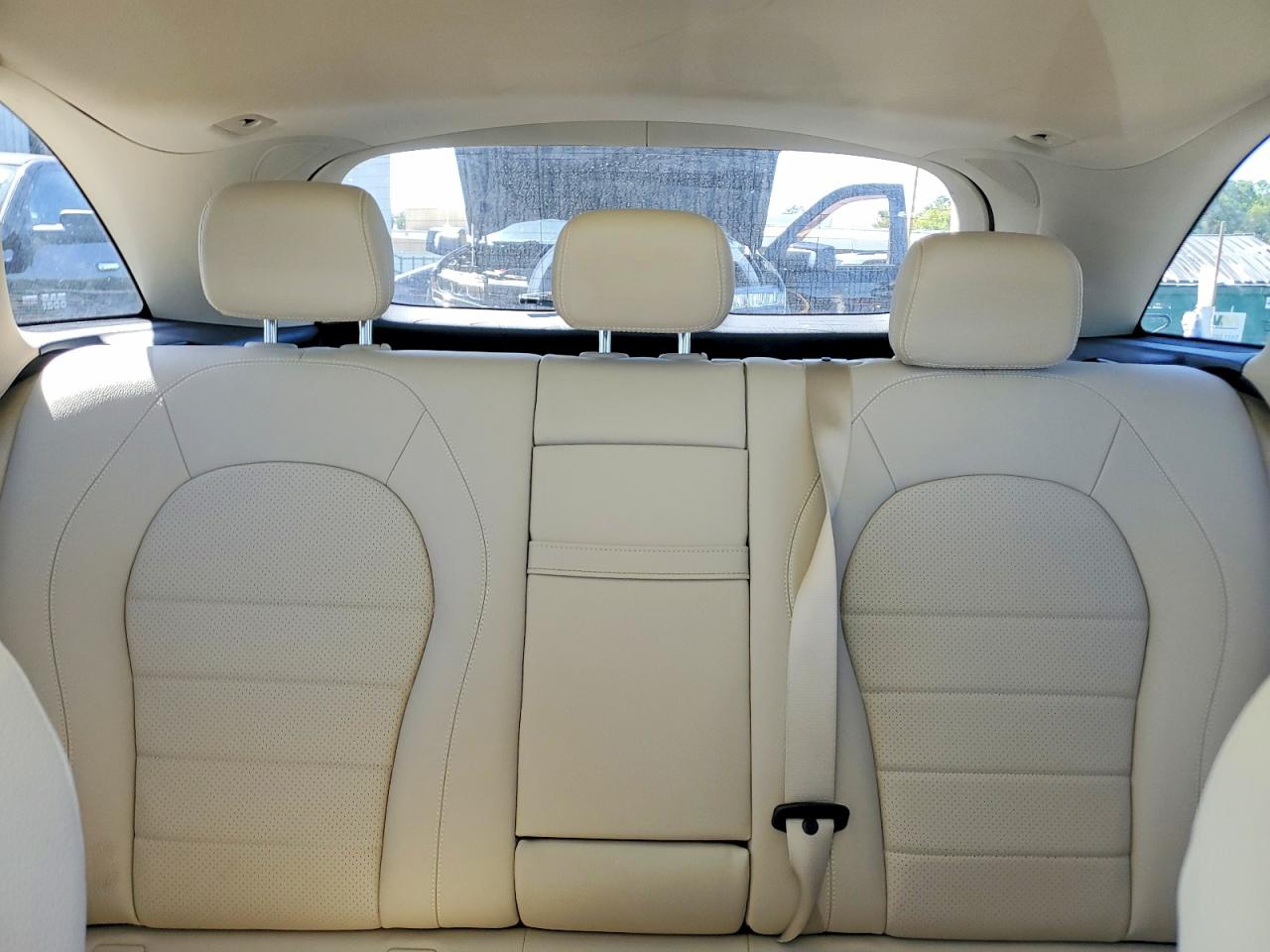 2017 MERCEDES-BENZ GLC 300 photo 10