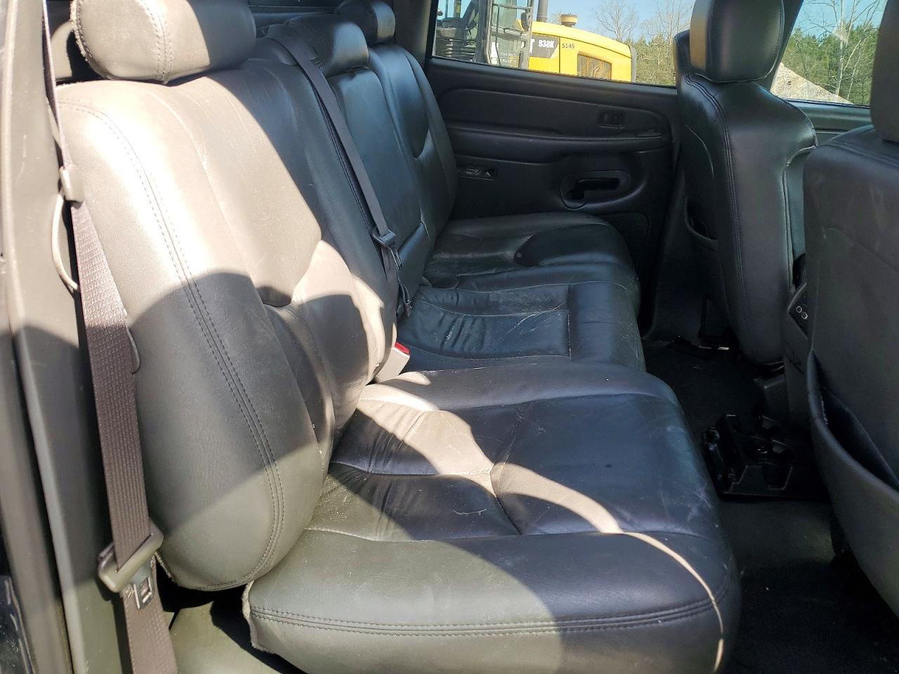 2004 CHEVROLET AVALANCHE K1500 photo 21